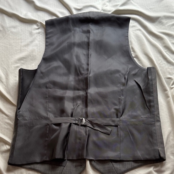 Egara Charcoal Gray Suit Vest - Picture 5 of 6